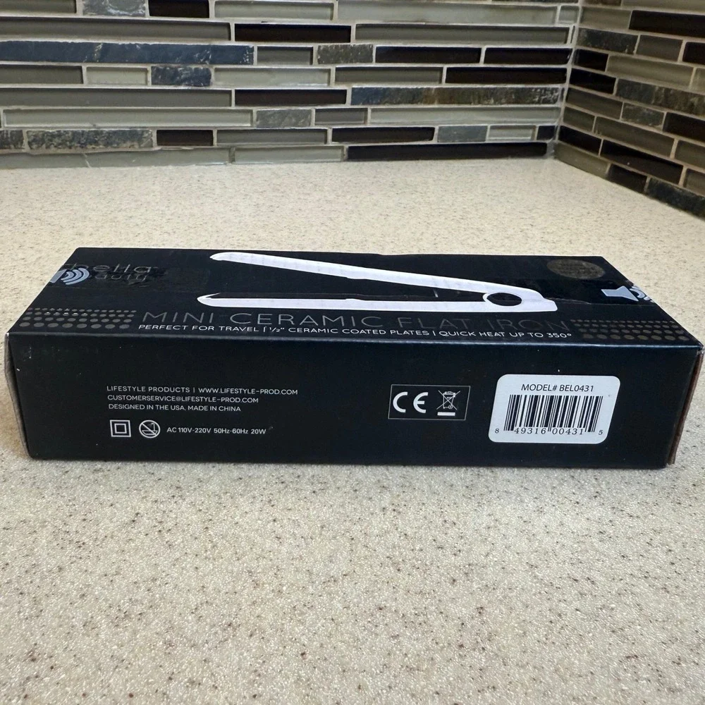 New Bella Beauty Mini Ceramic Flat Iron White 1/2 Inch Travel Straightener NIB